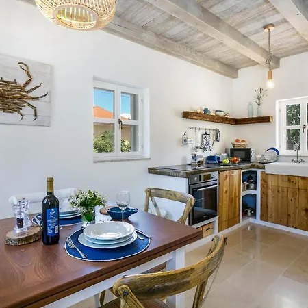 Heritage Laurel * Малинска