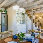 Heritage Laurel *